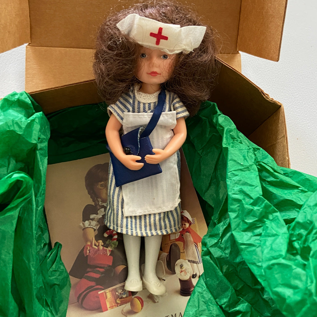 American Girl Molly Christmas Box, Snow Globe, Nurse