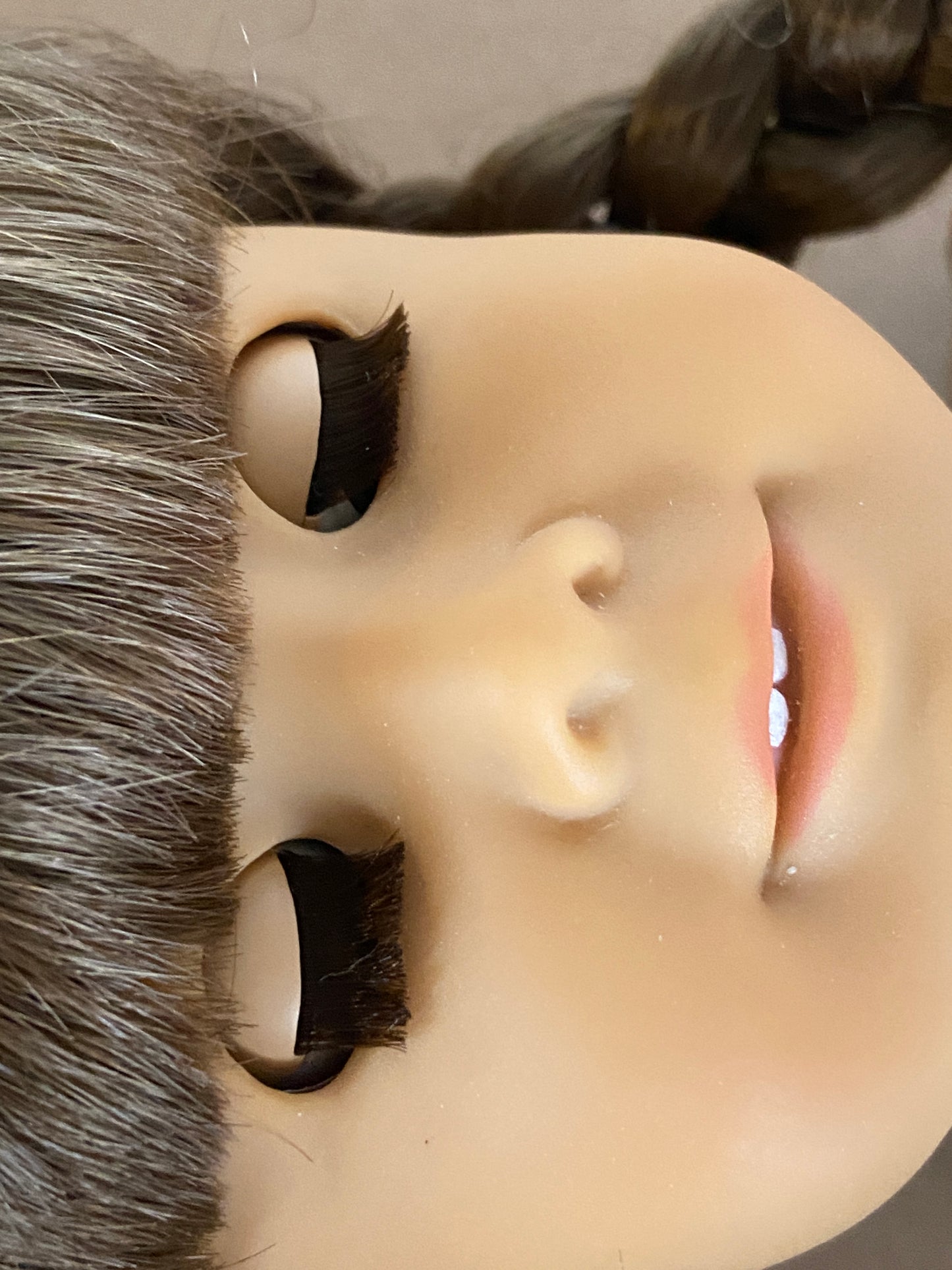 American Girl Signed Chipped Tooth Molly #337 (1986) READ