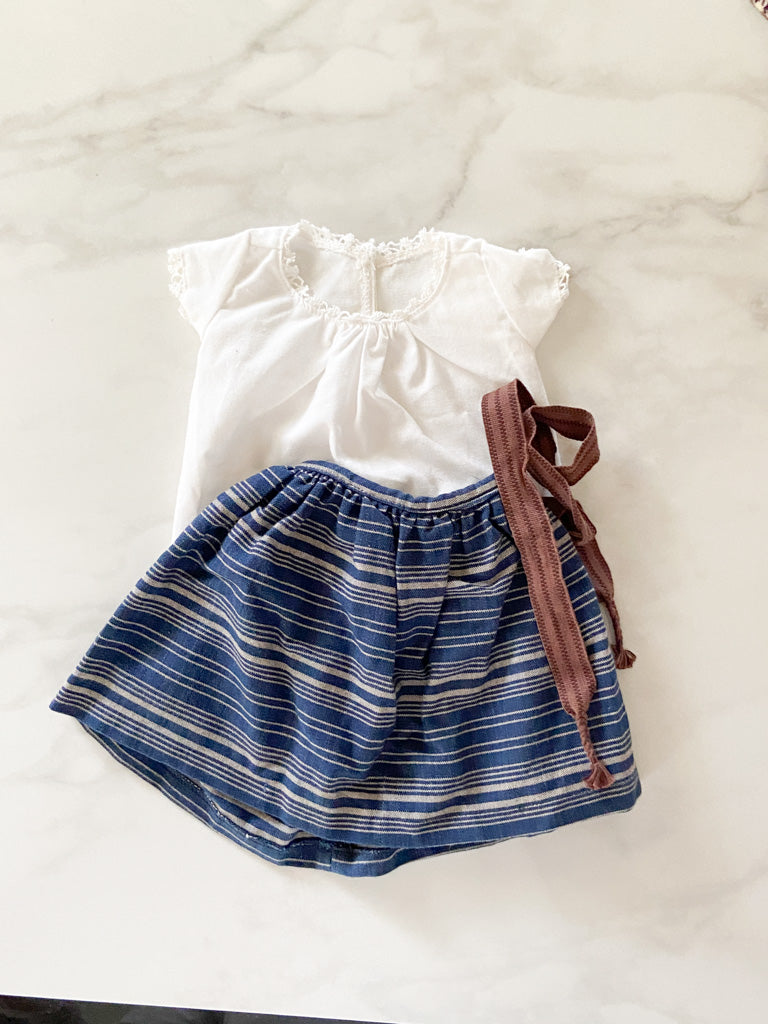 Josefina Indigo Skirt School Outfit