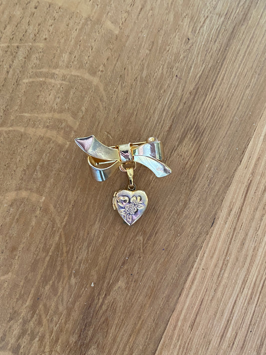 American Girl Samantha Meet Locket Brooch