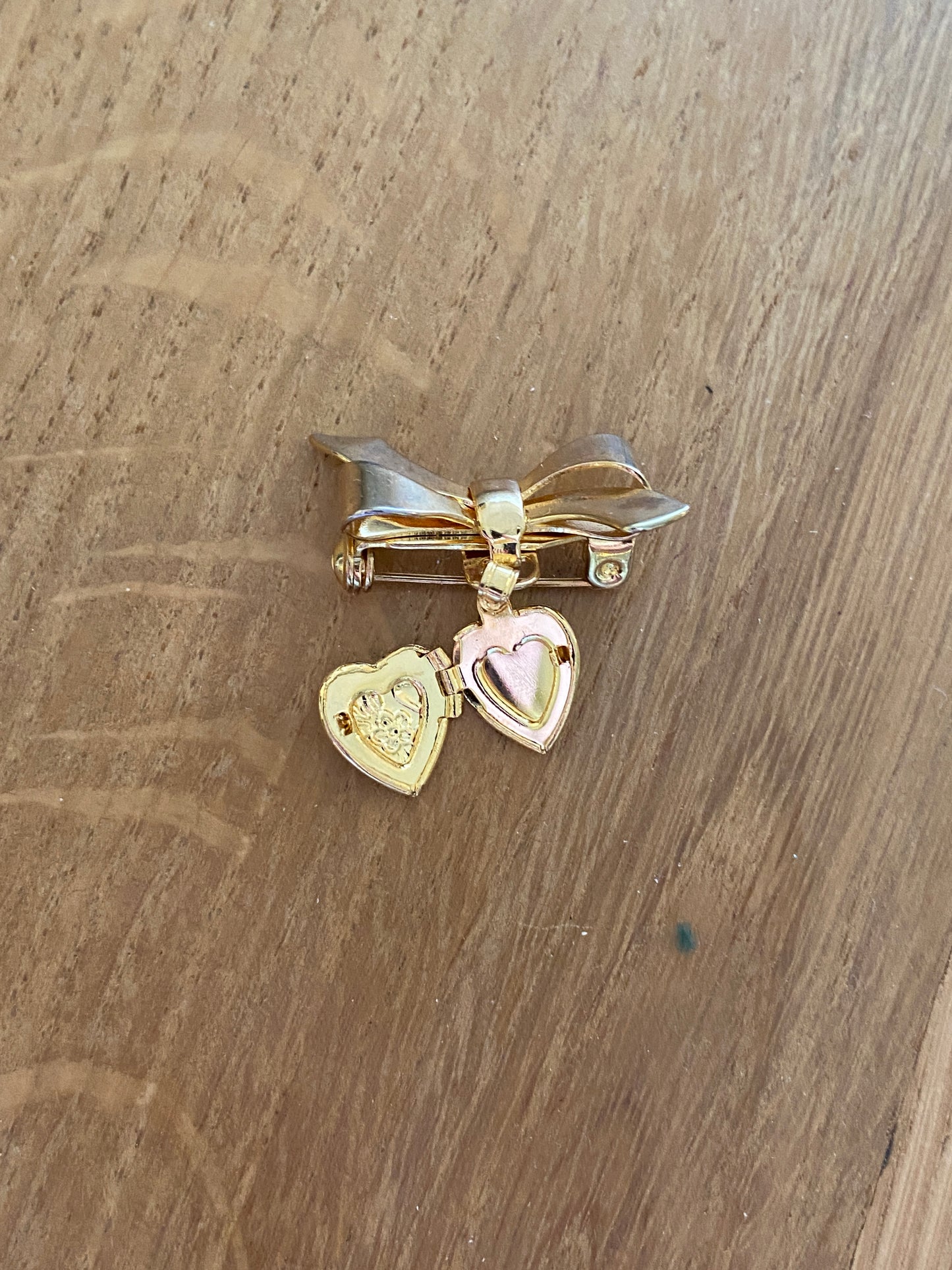 American Girl Samantha Meet Locket Brooch