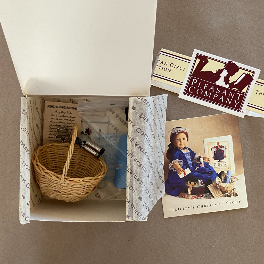 American Girl Felicity Shrewsbury Cakes Set